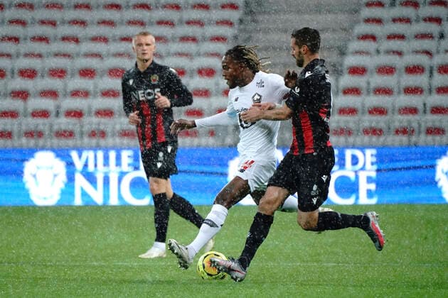 Renato Sanches (Lille) - Morgan Schneiderlin (OGC Nice) FOOTBALL : OGC Nice vs Lille - Nice - 25 10 2020 NorbertScanella PanoramiC 