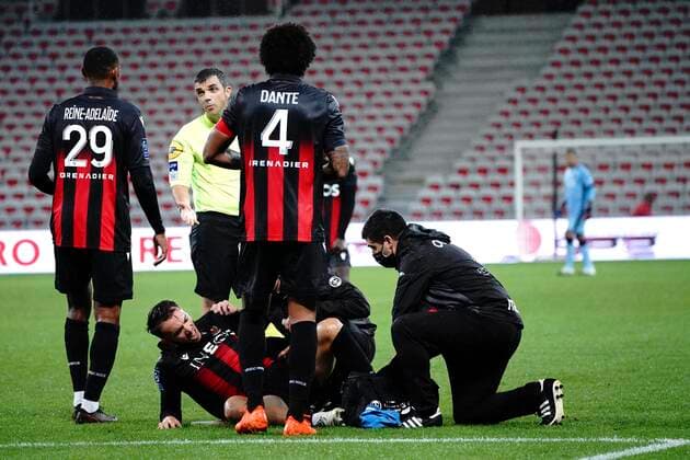 Amine Gouiri (OGC Nice) - blessure FOOTBALL : OGC Nice vs Lille - Nice - 25 10 2020 NorbertScanella PanoramiC 