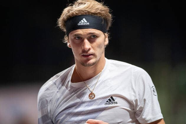 Im Alexander ZVEREV (GER) als Double-Championship Winner , Alexander ZVEREV (GER) vs. Diego SCHWARTZMAN (ARG), TENNIS, bett1hulks Indoor, Finale DOPPEL, 25.10.2020 GER, TENNIS, ATP, Tennis Herren TOUR, bett1hulks Championship, Alexander ZVEREV (GER) vs. Diego SCHWARTZMAN (ARG), FINALE EINZEL, 25.10.2020 KOELN Copyright: xEibnerxPressefotox xBenjaminxSOELZERx EP_BSO