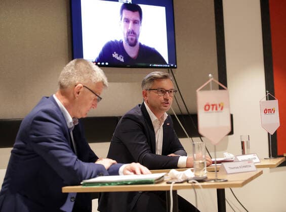 TENNIS - ATP, Tennis Herren Erste Bank Open VIENNA,AUSTRIA,26.OCT.20 - TENNIS - ATP World Tour, Erste Bank Open, press conference, PK, Pressekonferenz Image shows managing director Thomas Schweda, president Magnus Brunner (OETV) and Juergen Melzer (AUT) on the screen. GEPAxpictures xWalterxLuger