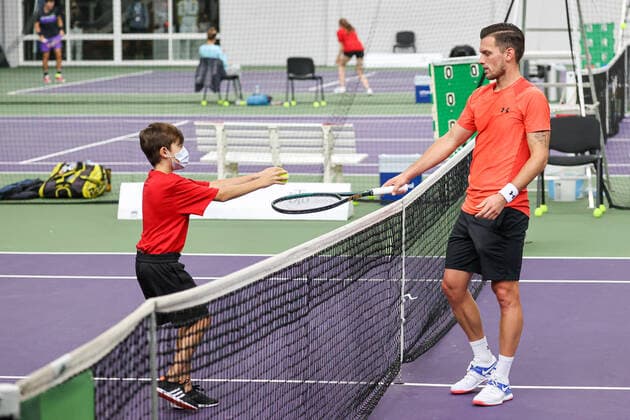 Im Bild: Ballkind im Einsatz für Tobias KAMKE (GER) TENNIS CHALLENGER HAMBURG - presented by TANNENHOF, Hamburg, Hamburger Tennisverband, 27.10.2020,