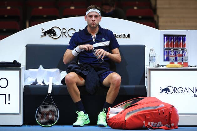 Filip Krajinovic sitzt auf der Bank waehrend der Spielpause Tennis - ERSTE BANK OPEN 2020 - ATP, Tennis Herren 500 - Stadthalle - Wien - - Oesterreich - 27 October 2020. Â Copyright: xJuergenxHasenkopfx