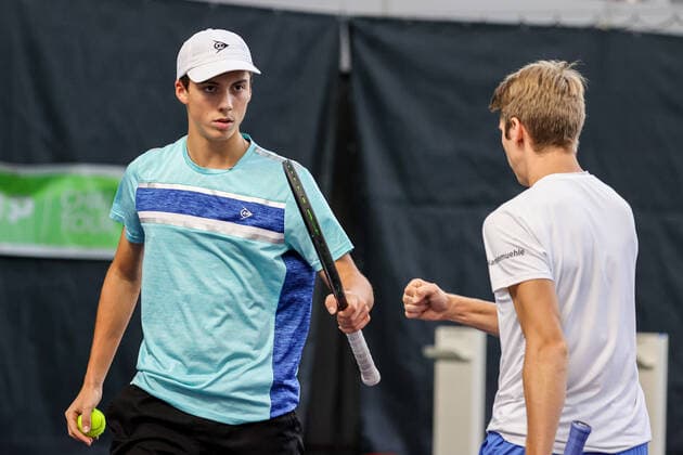 Im Bild: Benito SANCHEZ MARTINEZ (GER) und Cedrik-Marcel STEBE (GER) TENNIS CHALLENGER HAMBURG - presented by TANNENHOF, Hamburg, DTB-Stützpunkt Hamburg, 28.10.2020,