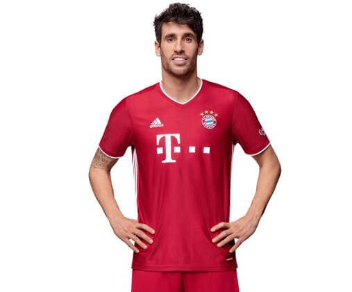 FUSSBALL 1. BUNDESLIGA SAISON 2020 2021 26.10.2020 Fototermin FC Bayern Muenchen: Javi Martinez FOTO: FC Bayern München Pool via ULMER Pressebildagentur xxNOxMODELxRELEASExx Fussball 1. Bundesliga 2020 2021: Fototermin beim FC Bayern Muenchen