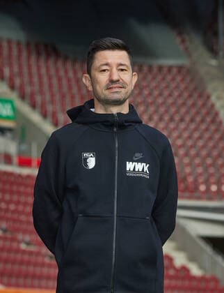 Dr. Christian Wimmer, Mannschaftsarzt FC Augsburg 1907; 1.BL, Porträttermin 2020 2021,