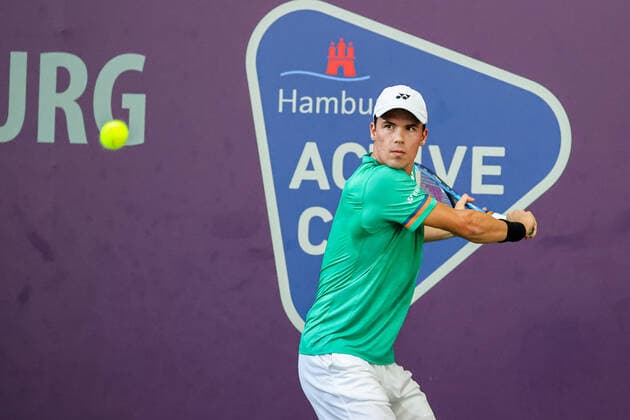 Sport Bilder des Tages Im Bild: Daniel Altmaier (GER WC) 4 TENNIS CHALLENGER HAMBURG - presented by TANNENHOF, Hamburg, DTB-Stützpunkt Hamburg, 28.10.2020,
