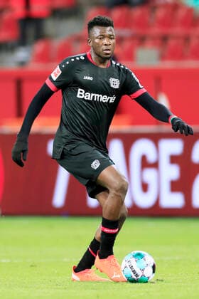 TAPSOBA Edmond Team Bayer 04 Leverkusen DFL Fussball Bundesliga Saison 2020-2021 Spiel Bayer 04 Leverkusen - FC Augsburg 3 : 1 am 26. Oktober in Leverkusen DFL REGULATIONS PROHIBIT ANY USE OF PHOTOGRAPHS as IMAGE SEQUENCES and or QUASI-VIDEO