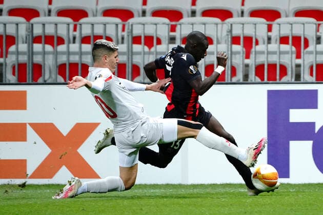Hassane Kamara (OGC Nice) - Josue (Apoel Beer Sheva FC) FOOTBALL : OGC Nice vs Apoel Beer Sheva FC - Ligue Europa - Nice - 29 10 2020 NorbertScanella PanoramiC 
