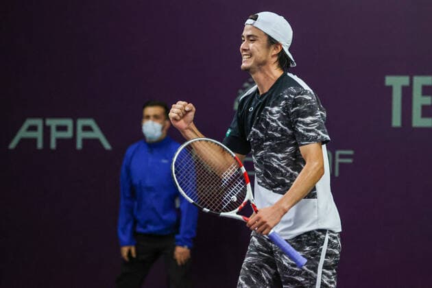 Im Bild: Taro Daniel (JPN) 2 TENNIS CHALLENGER HAMBURG - presented by TANNENHOF, Hamburg, DTB-Stützpunkt Hamburg, 30.10.2020,