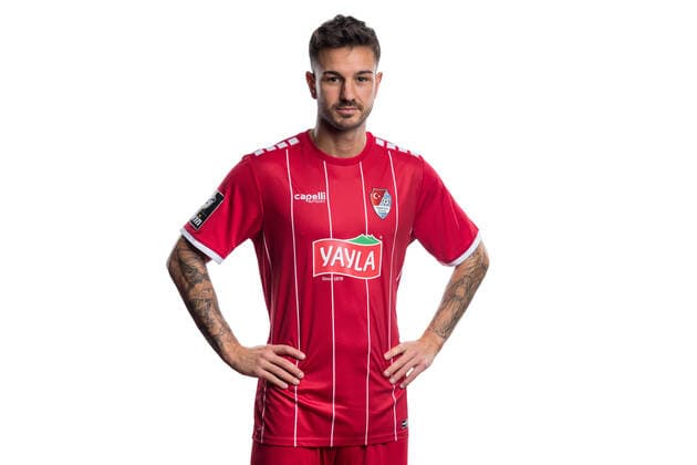 Türkgücü München PortraÌˆttermin 2020 2021 Im Bild Filip KUSIC (Tuerkguecue Türkgücü München, 36), 3.Liga, PortraÌˆttermin 2020 2021. München Bezirkssportanlage Sportanlage Perlach-Nord Bayern Deutschland Copyright: Passion2Press MarkusxFischerx