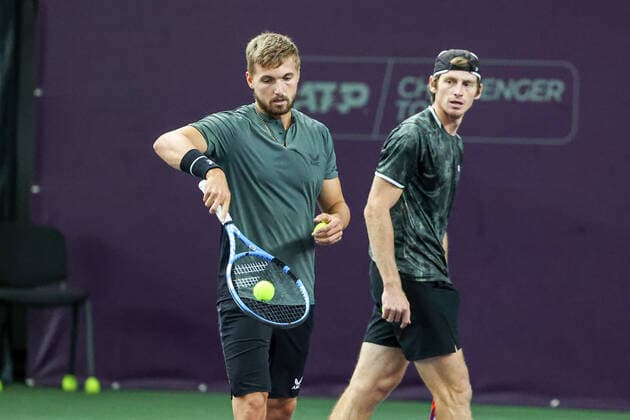Im Bild: Lloyd GLASSPOOL (GBR) und Alex LAWSON (USA) TENNIS CHALLENGER HAMBURG - presented by TANNENHOF, Hamburg, DTB-Stützpunkt Hamburg, 31.10.2020,
