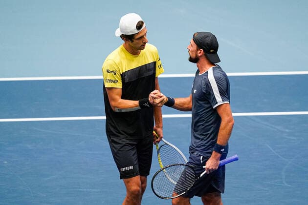 31.10.2020, Stadthalle, Wien, AUT, ATP, Tennis Herren Tour, Erste Bank Open, Doppel, Halbfinale, im Bild v. l. Marcelo Melo (BRA), Lukasz Kubot (POL) during the double semifinal match of Erste Bank Open Tennis Tournament at the Stadthalle in Wien, Austria on 2020 10 31.