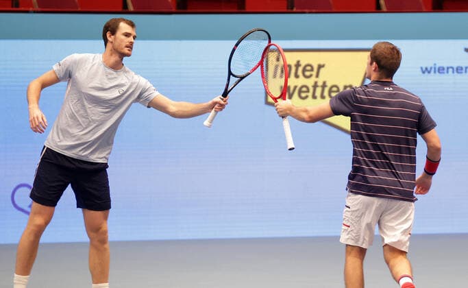 TENNIS - ATP, Tennis Herren Erste Bank Open VIENNA,AUSTRIA,01.NOV.20 - TENNIS - ATP World Tour, Erste Bank Open, final. Image shows Jamie Murray and Neal Skupski (GBR). GEPAxpictures xWalterxLuger