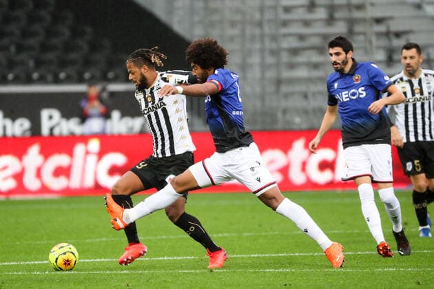 09 LOIS DIONY (SCO) - 04 DANTE (NICE) FOOTBALL : Angers vs Nice - Ligue 1 Uber Eats - 01 11 2020 FEP Panoramic 