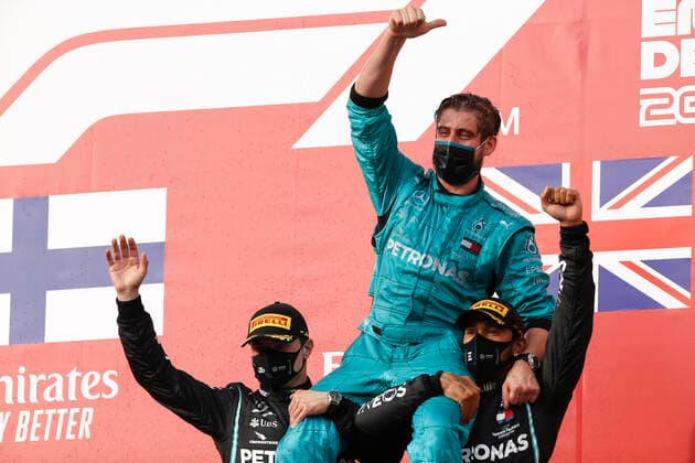 Motorsports: FIA Formula One World Championship, WM, Weltmeisterschaft 2020, Grand Prix of Emilia Romagna, 77 Valtteri Bottas (FIN, Mercedes-AMG Petronas Formula One Team), Leo Stevens (Mercedes-AMG Petronas Formula One Team), 44 Lewis Hamilton (GBR, Mercedes-AMG Petronas Formula One Team), Imola Italy
