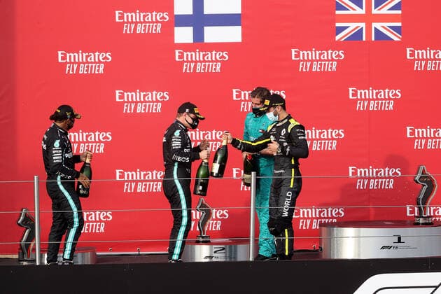 Formula 1 Emirates Gran Premio Dell emilia Romagna 2020 01.11.2020, Autodromo Enzo e Dino Ferrari, Imola, Formula 1 Emirates Gran Premio Dell emilia Romagna 2020 , im Bild Podium: Sieger Lewis Hamilton (GB 44), Mercedes-AMG Petronas F1 Team, 2.Platz für Valtteri Bottas (FIN 77), Mercedes-AMG Petronas F1 Team, 3.Platz für Daniel Ricciardo (AUS 3), Renault DP World F1 Team
