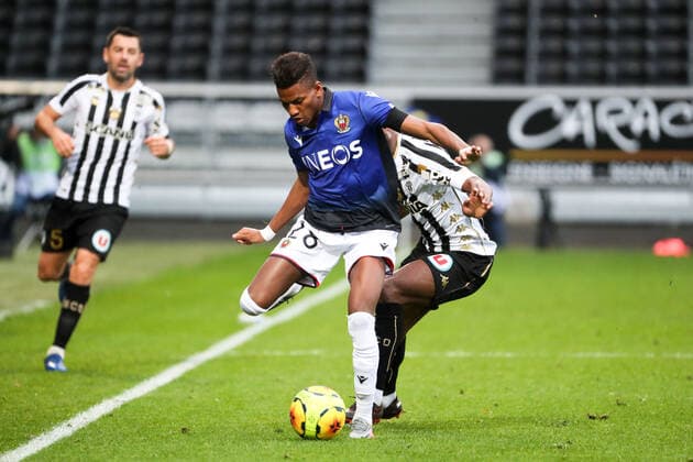 28 HICHAM BOUDAOUI (NICE) FOOTBALL : Angers vs Nice - Ligue 1 Uber Eats - 01 11 2020 FEP Panoramic 