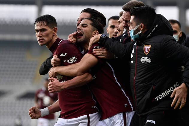 Bilder des Jahres 2020, Sport 11 November Sport Themen der Woche KW44 Sport Bilder des Tages Photo LaPresse - Fabio Ferrari November 01, 2020 Turin, Italy soccer EXCLUSIVE TORINO FC Torino Fc vs SS Lazio - Italian Football Championship League A TIM 2020 2021 - "Olimpico Grande Torino" stadium. In the pic:Sasa Lukic (Torino Fc); celebrates after gol 3-2  Copyright: xFabioxFerrari LaPressex