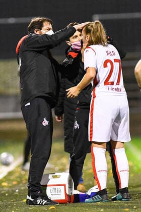 Kristina Hild (Köln, 27) verletzt, Verletzung, injured, sporting injury, 01.11.2020, Köln (Deutschland), Fussball, DFB-Pokal Frauen, 2. Runde, 1. FC Köln - Bayer 04 Leverkusen, DFB DFL REGULATIONS PROHIBIT ANY USE OF PHOTOGRAPHS AS IMAGE SEQUENCES AND OR QUASI-VIDEO.