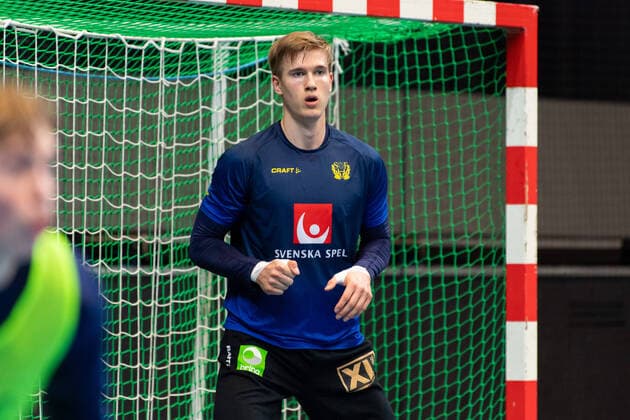 201103 Malvakt Tobias Thulin under en träning med det svenska herrlandslaget i handboll den 3 november 2020 i Partille. Copyright: CARLxSANDIN BB201103CS078