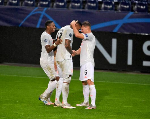 03.11.2020, Fussball Championsleague 2020 2021, Gruppenphase Vorrunde, 3. Spieltag, RB Salzburg - FC Bayern München, in der Red Bull Arena Salzburg. Joshua Kimmich (re, FC Bayern München) Torjubel mit Jerome Boateng (FC Bayern München) und David Alaba (FC Bayern München).