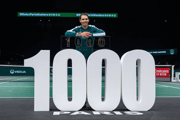 Paris, France le 4 novembre 2020 - L Espagnol Rafael NADAL signe sa 1000eme victoire sur le circuit ATP, Tennis Herren Rafael NADAL of Spain signs his 1000th victory on the professional ATP circuit, in Paris on November 4, 2020.  Copyright: xAurelienxMorissardx