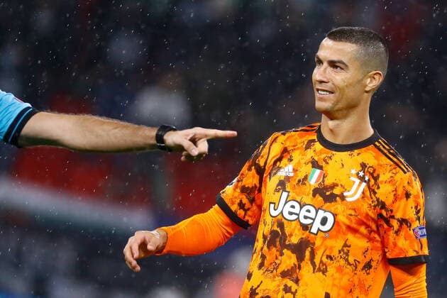 Sport Bilder des Tages Cristiano Ronaldo of Juventus FC during the Champions League Group Stage G football match between Ferencvaros and Juventus at Puskas Arena in Budapest (Hungary), November, 4th, 2020. Photo Istvan Derencsenyi Insidefoto insidefoto
