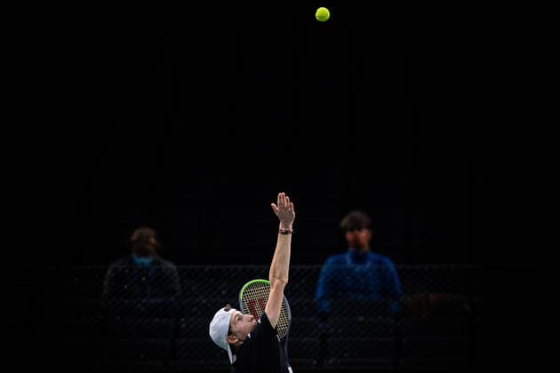 Paris, France le 5 novembre 2020 - Le Francais Ugo HUMBERT contre le Croate Marin CILIC lors du 1 8e de finale de tennis en simple masculin au quatrieme jour du tournoi de tennis en salle ATP, Tennis Herren World Tour Masters 1000 - Paris Masters (Paris Bercy) - a l Arena AccorHotels. Ugo HUMBERT of France against Marin CILIC of Croatia during their Round of 8 men s singles tennis match on day 4 at the ATP World Tour Masters 1000 - Paris Masters (Paris Bercy) - indoor tennis tournament at The AccorHotels Arena in Paris on November 5, 2020.  Copyright: xAurelienxMorissardx