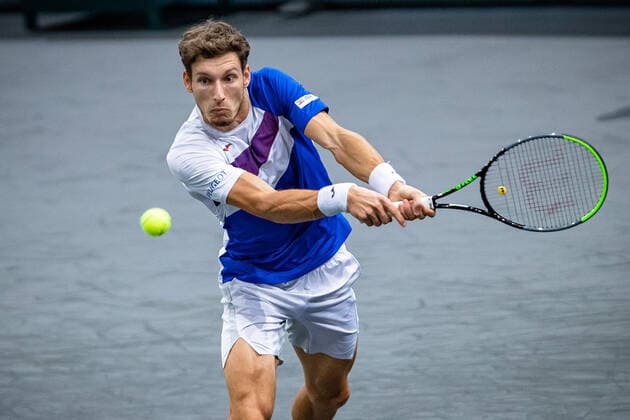 Paris, France le 6 novembre 2020 - L Espagnol Pablo CARRENO BUSTA contre l Espagnol Rafael NADAL lors du Quart de finale de tennis en simple masculin au cinquieme jour du tournoi de tennis en salle ATP, Tennis Herren World Tour Masters 1000 - Paris Masters (Paris Bercy) - a l Arena AccorHotels. Pablo CARRENO BUSTA of Spain against Rafael NADAL of Spain during their Quarter Final men s singles tennis match on day 5 at the ATP World Tour Masters 1000 - Paris Masters (Paris Bercy) - indoor tennis tournament at The AccorHotels Arena in Paris on November 6, 2020.  Copyright: xAurelienxMorissardx
