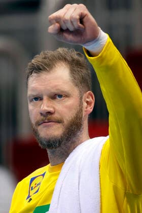 Düsseldorf, Deutschland, EHF - Qualifikationsspiel zur Handball Europameisterschaft Deutschland : Bosnien Herzegovina 25: 21 am 05. 11. 2020 im ISS Dome in Düsseldorf Torhüter Johannes BITTER ( Deutschland )