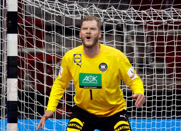 Düsseldorf, Deutschland, EHF - Qualifikationsspiel zur Handball Europameisterschaft Deutschland : Bosnien Herzegovina 25: 21 am 05. 11. 2020 im ISS Dome in Düsseldorf Torhüter Johannes BITTER ( Deutschland )