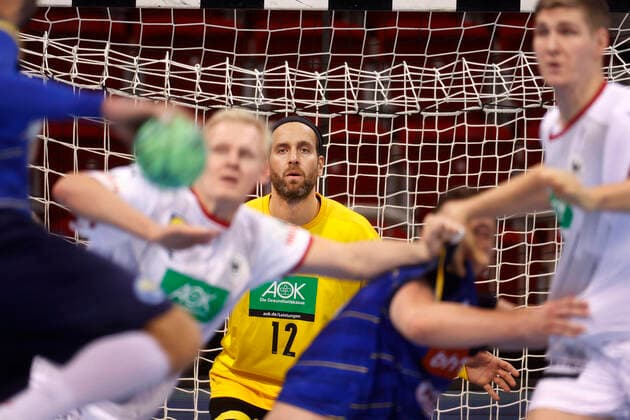 Düsseldorf, Deutschland, EHF - Qualifikationsspiel zur Handball Europameisterschaft Deutschland : Bosnien Herzegovina 25: 21 am 05. 11. 2020 im ISS Dome in Düsseldorf Torhüter Silvio HEINEVETTER (Deutschland) 3.v.re.-