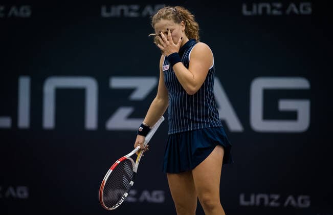 November 7, 2020, Linz, AUSTRIA: Mira Antonitsch of Austria in action during the first qualifications round at the 2020 Upper Austria Ladies Linz WTA, Tennis Damen International tennis tournament against Jacqueline Cristian of Romania Linz AUSTRIA - ZUMAa181 20201107_zaa_a181_135 Copyright: xRobxPrangex