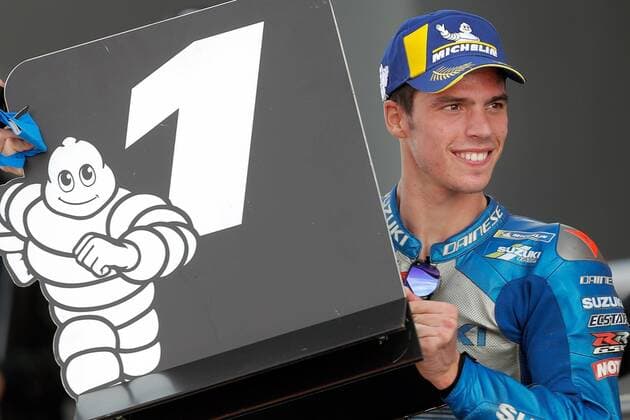 Bilder des Jahres 2020, Sport 11 November Sport Themen der Woche KW45 Spanish MotoGP rider Joan Mir, Suzuki Ecstar, celebrates his victory at the end of the race at Ricardo Tormo circuit, in Cheste, Valencia, eastern Spain, 08 November 2020, during the European Grand Prix. MotoGP European Grand Prix !ACHTUNG: NUR REDAKTIONELLE NUTZUNG!  Copyright: xKaixFörsterlingx GRAFCVA9419 20201108-637404454191877935