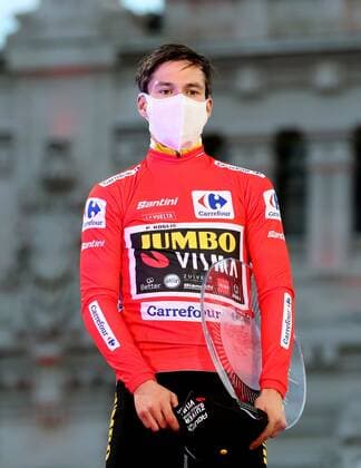 Slovenian rider Primoz Roglic, of Jumbo-Visma team, celebrates on the podium after winning the Vuelta a Espana 2020 cycling race, following the final stage, a 124.2 km race from La Zarzuela horse racecourse to Madrid, central Spain, 08 November 2020. Vuelta a Espana 2020 - Final stage !ACHTUNG: NUR REDAKTIONELLE NUTZUNG!  Copyright: xKikoxHuescax GRAF6411 20201108-637404556036015197