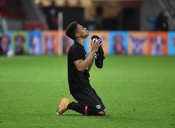 Wendell (Bayer 04 Leverkusen) nach dem Spiel 08.11.2020, Fussball GER, Saison 2020 2021, 1. Bundesliga, 7. Spieltag, Bayer 04 Leverkusen - Borussia Mönchengladbach 4:3, , Foto: TEAM2sportphoto