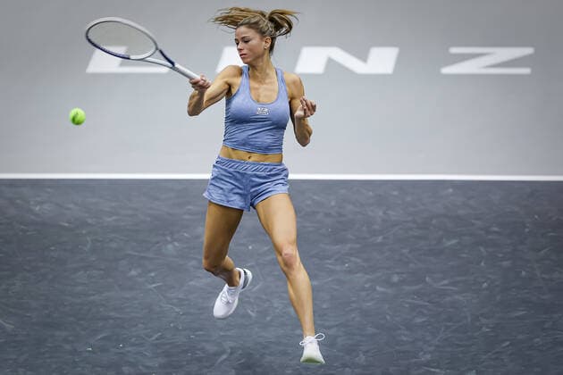 Sport Bilder des Tages TENNIS - WTA, Tennis Damen Upper Austria Ladies Linz LINZ,AUSTRIA,10.NOV.20 - TENNIS - WTA Tour, Upper Austria Ladies Linz. Image shows Camila Giorgi (ITA). GEPAxpictures xManfredxBinder