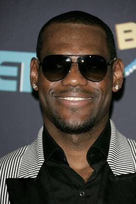 Lebron James Basketball Player 2006 Bet Awards, Press Room Shrine Auditorium, Downtown, Los Angeles, Usa 27 June 2006 Am 27.06.2006 Im Press Room Bei Den 6. Bet Awards, The Shrine Auditorium, Los Angeles In The Press Room At The 6th Annual Bet Awards In L.A. Lebron James Basketball Player 2006 Bet Awards, Press Room Shrine Auditorium, Downtown, Los Angeles, Usa 27 June 2006 Am 27.06.2006 Im Press Room Bei Den 6. Bet Awards, The Shrine Auditorium, Los Angeles In The Press Room At The 6th Annual Bet Awards In L.A. Copyright: Allstar GrahamxWhitby 13026627