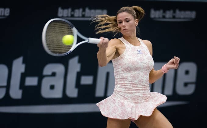 November 10, 2020, Linz, AUSTRIA: Camila Giorgi of Italy in action during the first round at the 2020 Upper Austria Ladies Linz WTA, Tennis Damen International tennis tournament against Sara Sorribes Tormo of Spain Linz AUSTRIA - ZUMAa181 20201110_zaa_a181_101 Copyright: xRobxPrangex