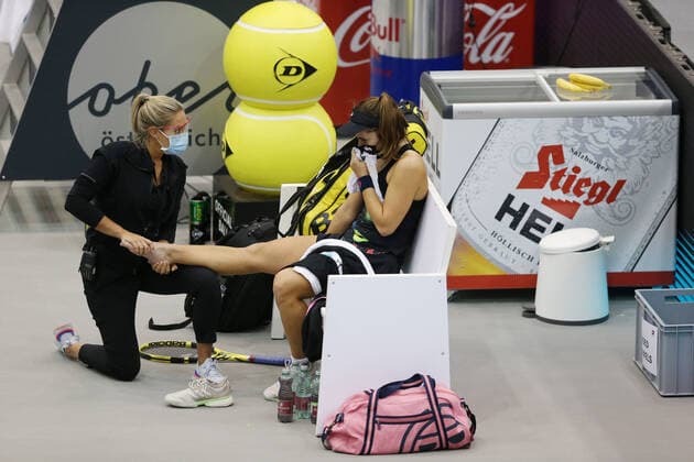 Julia Grabher, AUT, after injury during first round of 2020 Upper Austria Ladies in Linz AUT, 10 11 2020; -