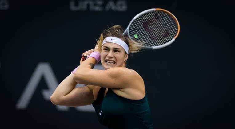 November 10, 2020, Linz, AUSTRIA: Aryna Sabalenka of Belarus in action during the first round at the 2020 Upper Austria Ladies Linz WTA, Tennis Damen International tennis tournament against Jasmine Paolini of Italy Linz AUSTRIA - ZUMAa181 20201110_zaa_a181_234 Copyright: xRobxPrangex