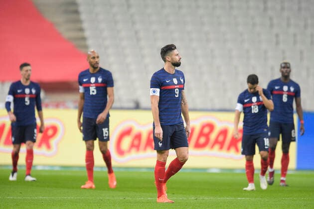 Deception des joueurs de l equipe de France apres le second but de la Finlande GIROUD OLIVIER (France) FOOTBALL : France vs Finlande - Match Amical - stade de France - 11 11 2020 JBAutissier Panoramic 