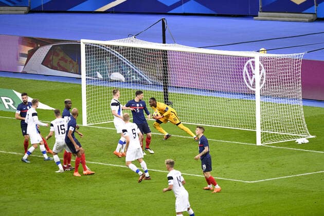 16 STEVE MANDANDA (FRA) FOOTBALL : France vs Finlande - Match Amical - 11 11 2020 FEP Panoramic 