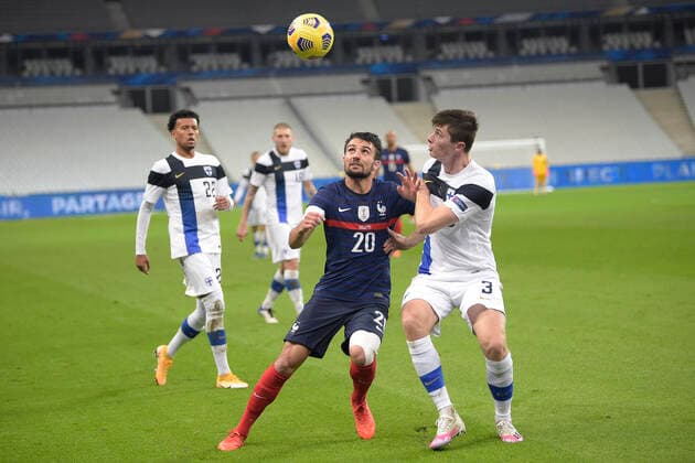 Leo Dubois (France) vs Daniel O Shaughnessy (Finlande) FOOTBALL : France vs Finlande - Match Amical - stade de France - 11 11 2020 JBAutissier Panoramic 