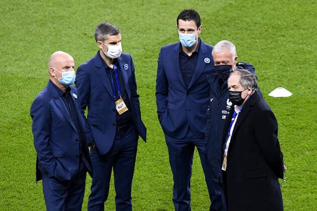 NOEL LE GRAET (PRESIDENT FFF) - DIDIER DESCHAMPS (SELECTIONNEUR FRANCE) - GUY STEPHAN (SELECTIONNEUR ADJOINT FRANCE) - FRANCK RAVIOT (ENTRAINEUR DES GARDIENS FRANCE) - CYRIL MOINE (PREPARATEUR PHYSIQUE FRANCE) FOOTBALL : France vs Finlande - Match Amical - 11 11 2020 FEP Panoramic 