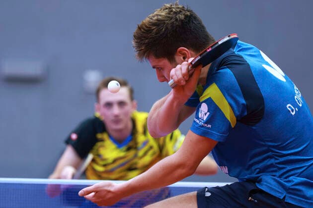 Bilder des Jahres 2020, Sport 11 November Sport Themen der Woche KW46 Sport Bilder des Tages WEIHAI, CHINA - NOVEMBER 14: Dimitrij Ovtcharov (R) of Germany competes in the Men s Singles Round of 16 match against Liam Pitchford of England on day two of the 2020 ITTF Men s World Cup at the Weihai Nanhai Olympic Centre on November 14, 2020 in Weihai, Shandong Province of China.  Copyright: xVCGx CFP111306468721 