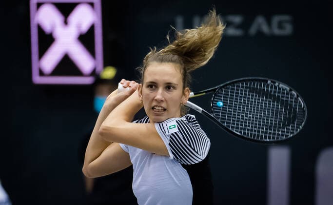 November 14, 2020, Linz, AUSTRIA: Elise Mertens of Belgium in action during the semi-final of the 2020 Upper Austria Ladies Linz WTA, Tennis Damen International tennis tournament against Ekaterina Alexandrova of Russia Linz AUSTRIA - ZUMAa181 20201114_zaa_a181_017 Copyright: xRobxPrangex