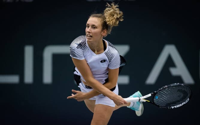 November 14, 2020, Linz, AUSTRIA: Elise Mertens of Belgium in action during the semi-final of the 2020 Upper Austria Ladies Linz WTA, Tennis Damen International tennis tournament against Ekaterina Alexandrova of Russia Linz AUSTRIA - ZUMAa181 20201114_zaa_a181_021 Copyright: xRobxPrangex