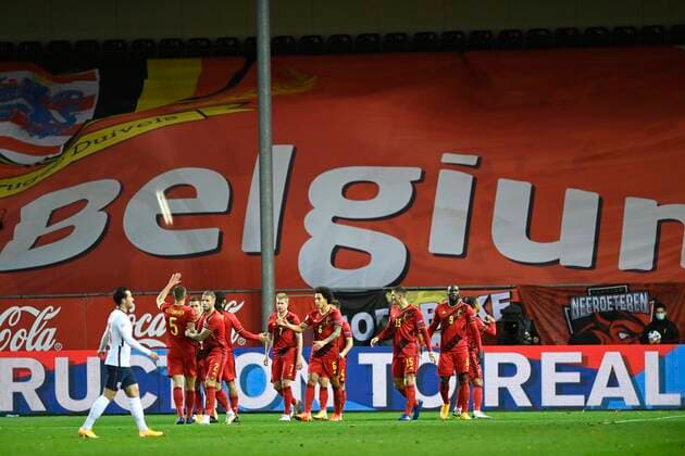 LEUVEN, BELGIUM - NOVEMBER 15 : Youri Tielemans midfielder of Belgium celebrates scoring the opening goal with teammates during the UEFA Nations League match group stage final tournament - League A - Group 2 between Belgium and England on November 15, 2020 in Leuven, Belgium, 15 11 2020 ( Photo by Nico Vereecken Photo News FOOTBALL : UEFA Nations League - League A - Group 2 - Belgique vs Angleterre - 15 11 2020 PHOTONEWS PANORAMIC 