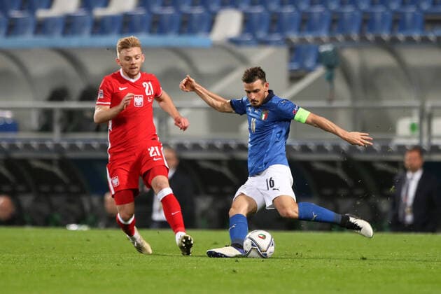 REGGIO EMILIA 15.11.2020 MECZ 5. KOLEJKA LIGA NARODOW GRUPA A1 SEZON 2020 21: WLOCHY - POLSKA --- 2020-21 UEFA NATIONS LEAGUE GROUP A1 FOOTBALL MATCH: ITALY - POLAND KAMIL JOZWIAK ALESSANDRO FLORENZI FOT. PIOTR KUCZA FOTOPYK NEWSPIX.PL --- Newspix.pl  201115PYK0047